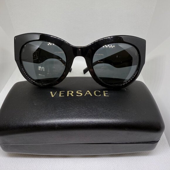 Versace Women’s Designer Sunglasses – Black & Gold Medusa - Picture 14 of 16